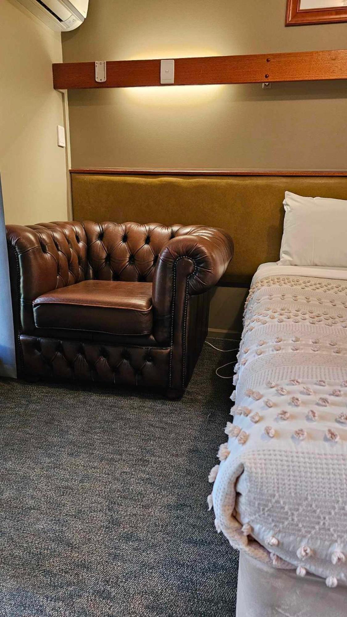 The Bright Motor Inn Экстерьер фото