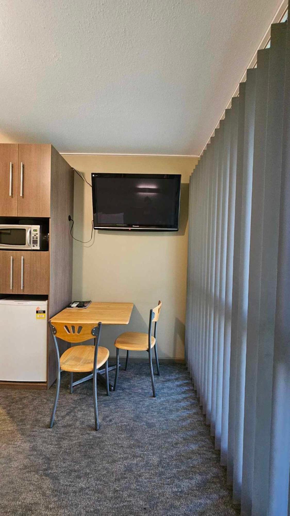 The Bright Motor Inn Экстерьер фото