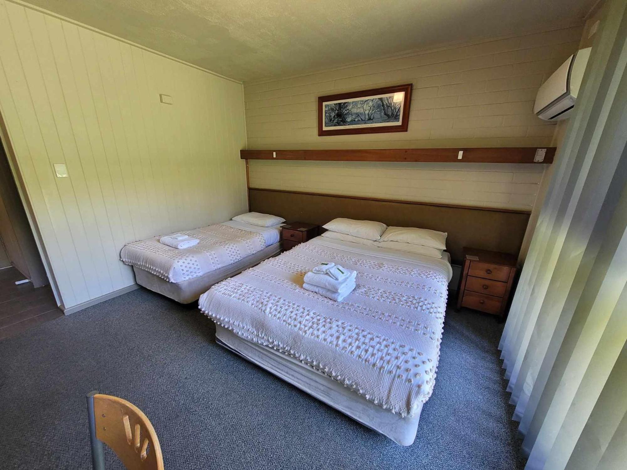 The Bright Motor Inn Экстерьер фото